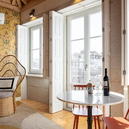 Almada 374 By Lovelystay Apartment *