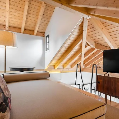 Almada 374 By Lovelystay Apartment *